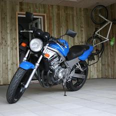 Honda Cb-1 / 400 nc27