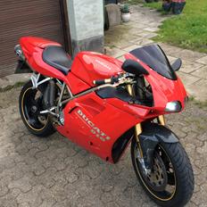 Ducati 916