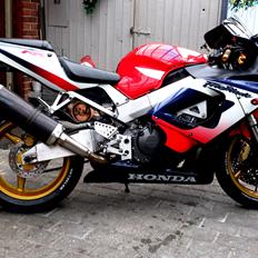 Honda CBR 929 RR Fireblade (SC 44)