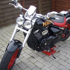Suzuki M800