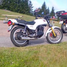 Honda CB250RS