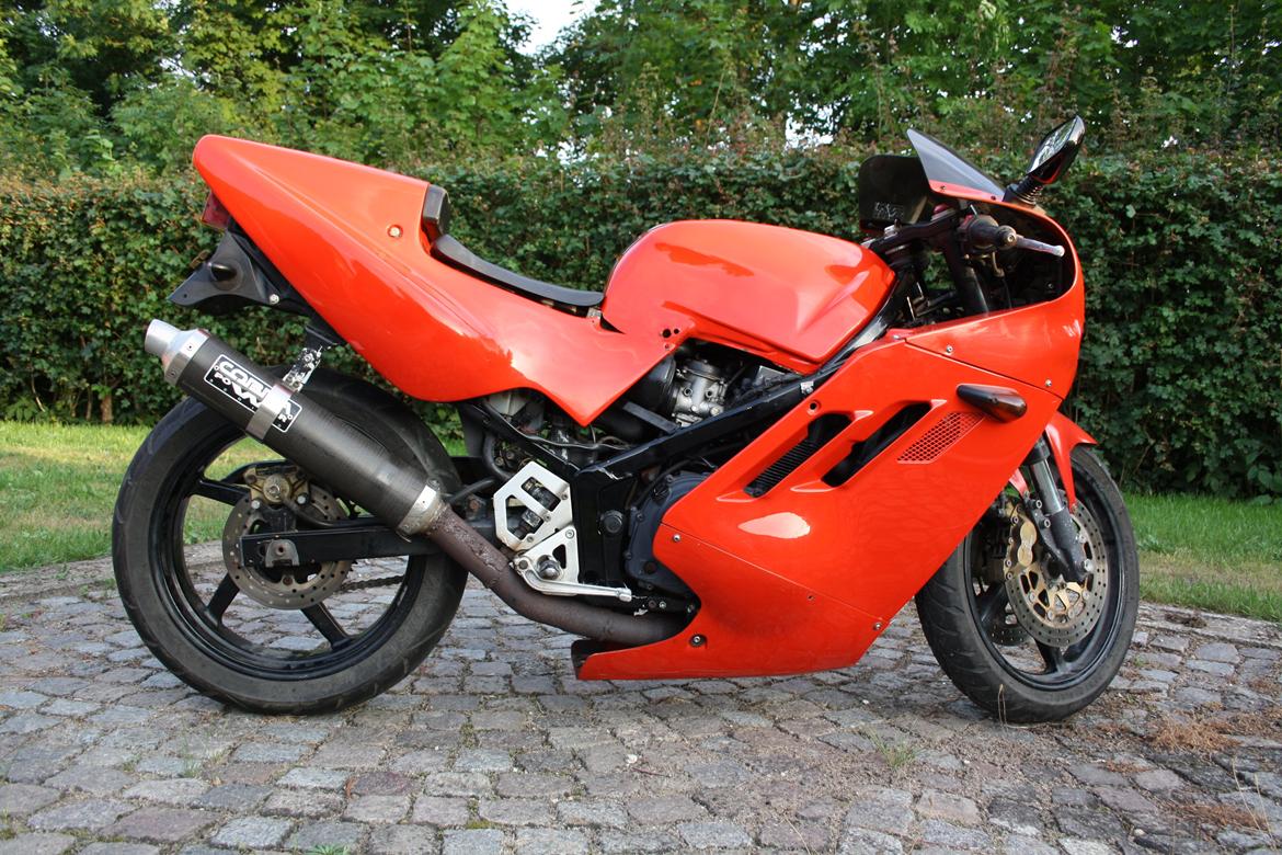 Suzuki GSX 400 X billede 6