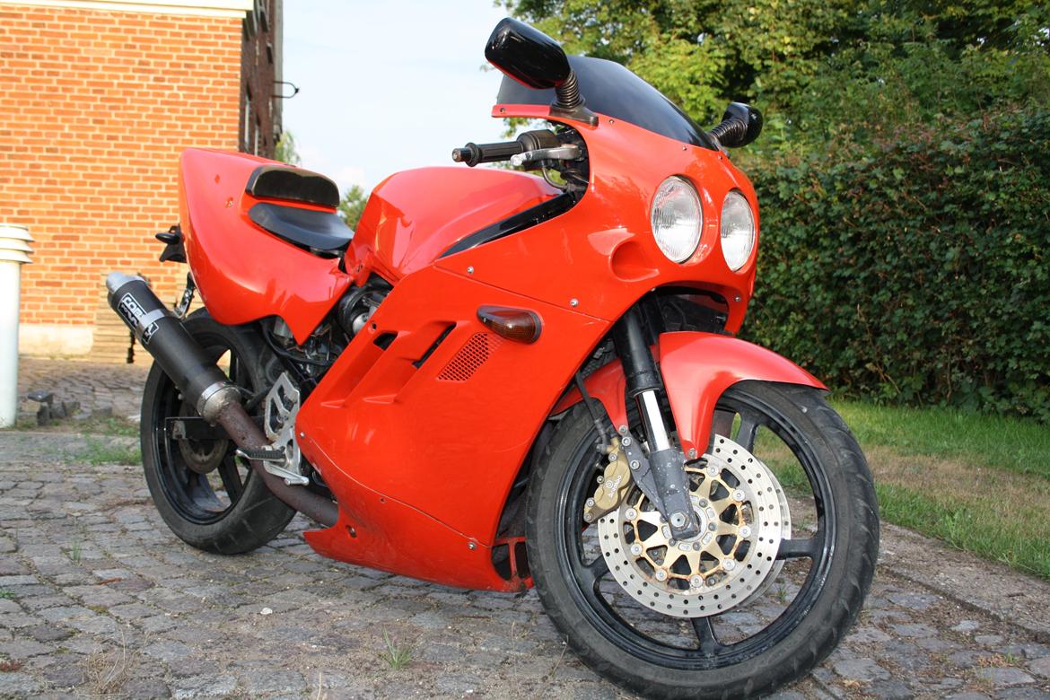 Suzuki GSX 400 X billede 5