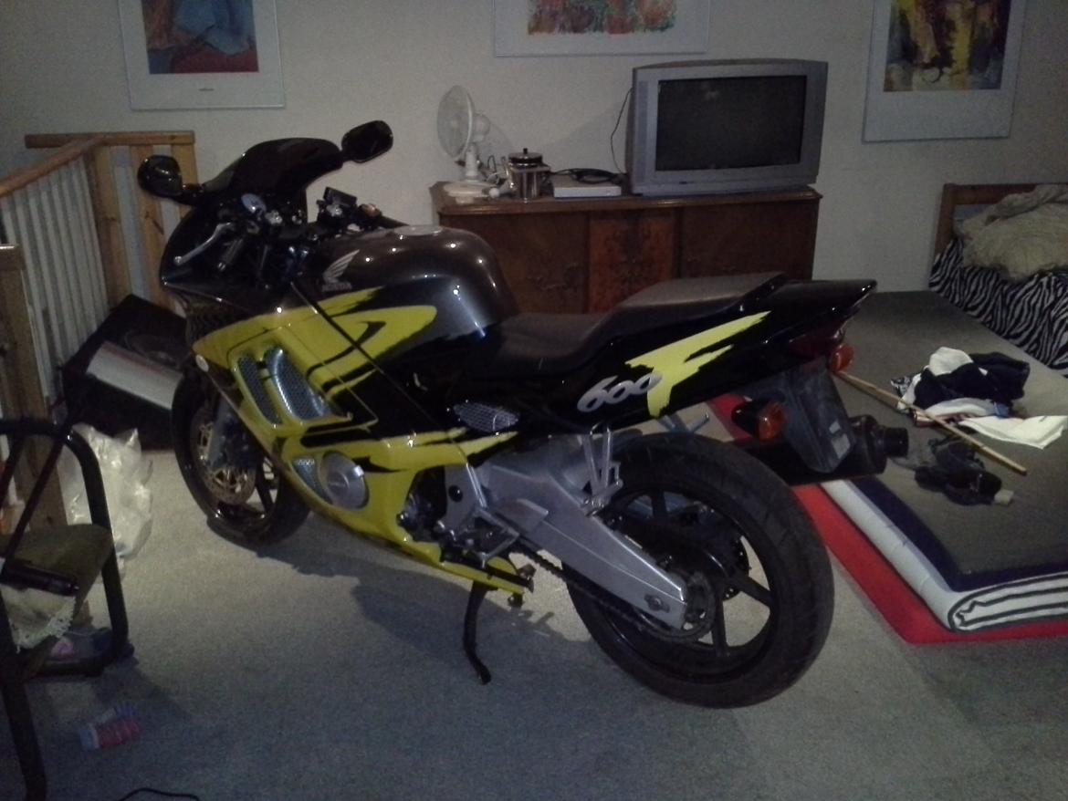 Honda CBR 600 F3 billede 8