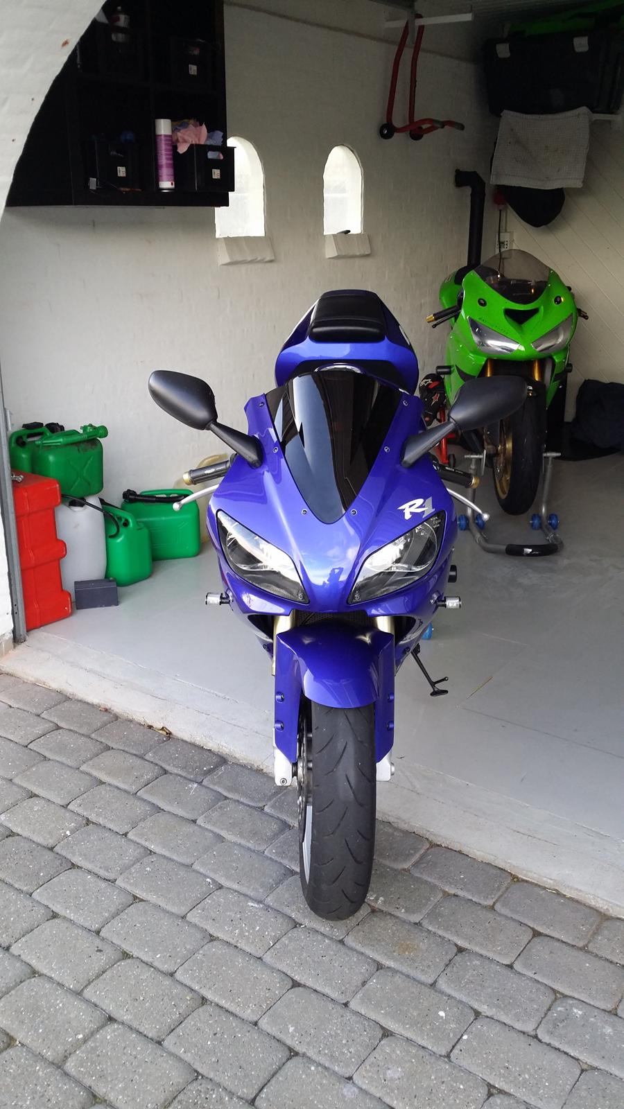 Yamaha yzf r1 billede 2