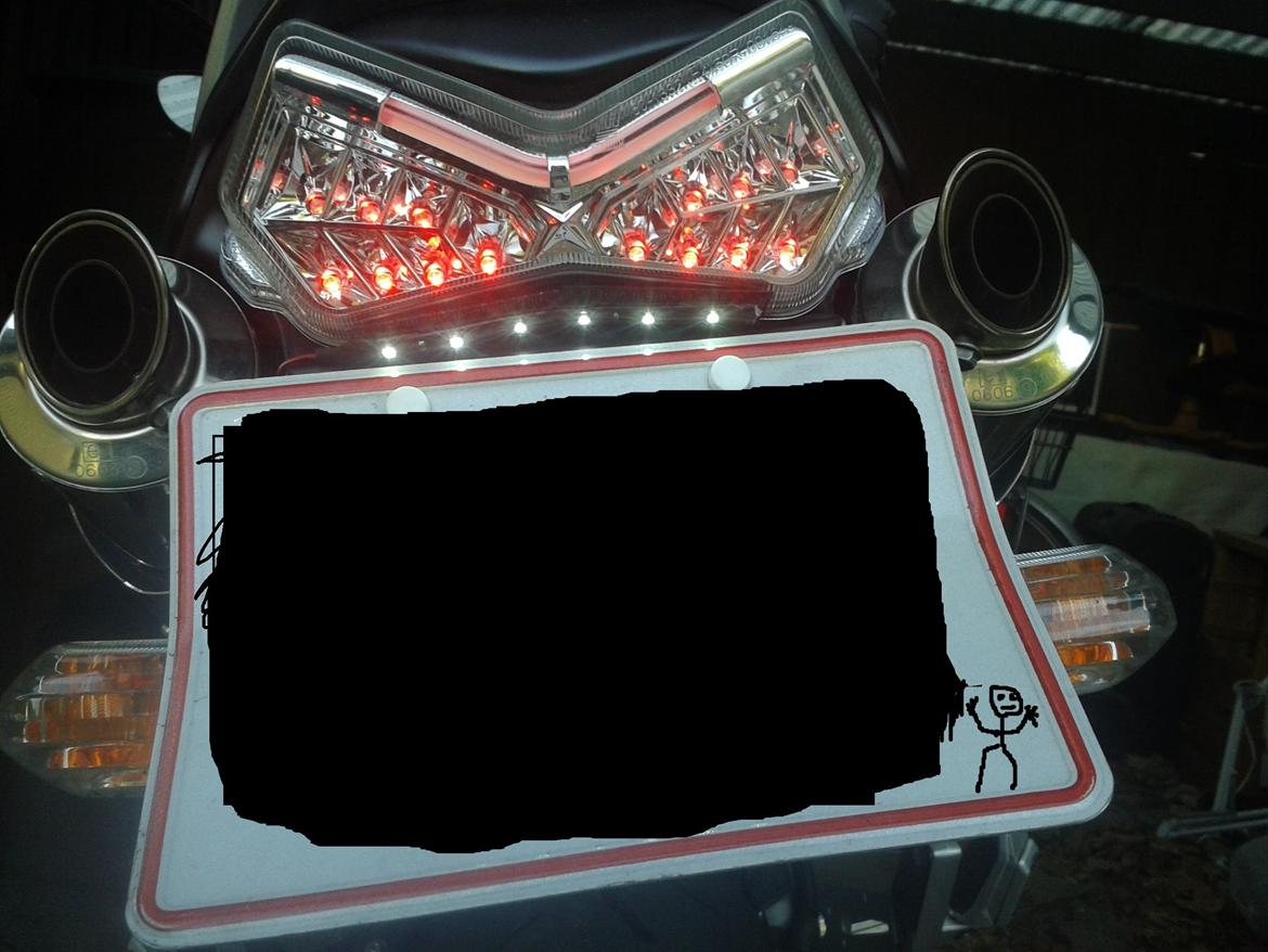 Suzuki GSR 600 billede 6