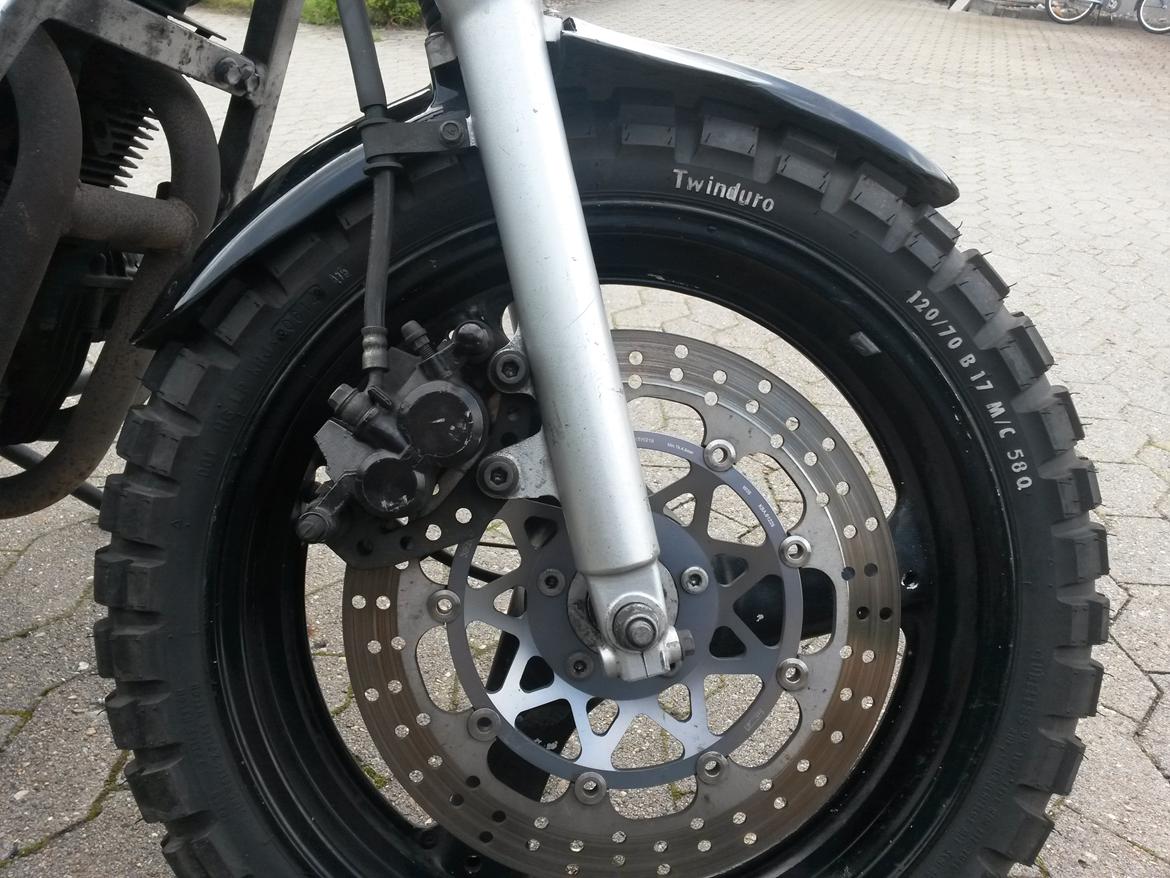 Suzuki GS 500 All road - jeg synes det pynter på skærmen billede 16