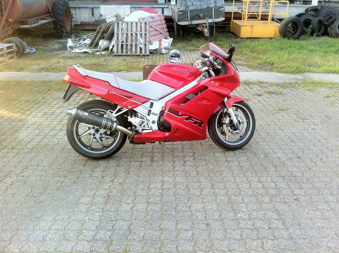 Honda VFR 750 RC36 billede 2