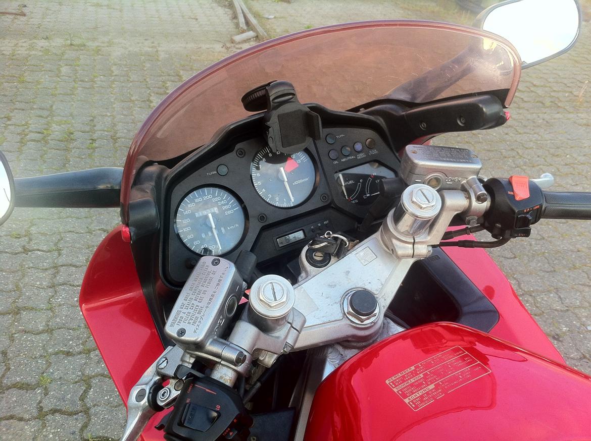 Honda VFR 750 RC36 billede 5