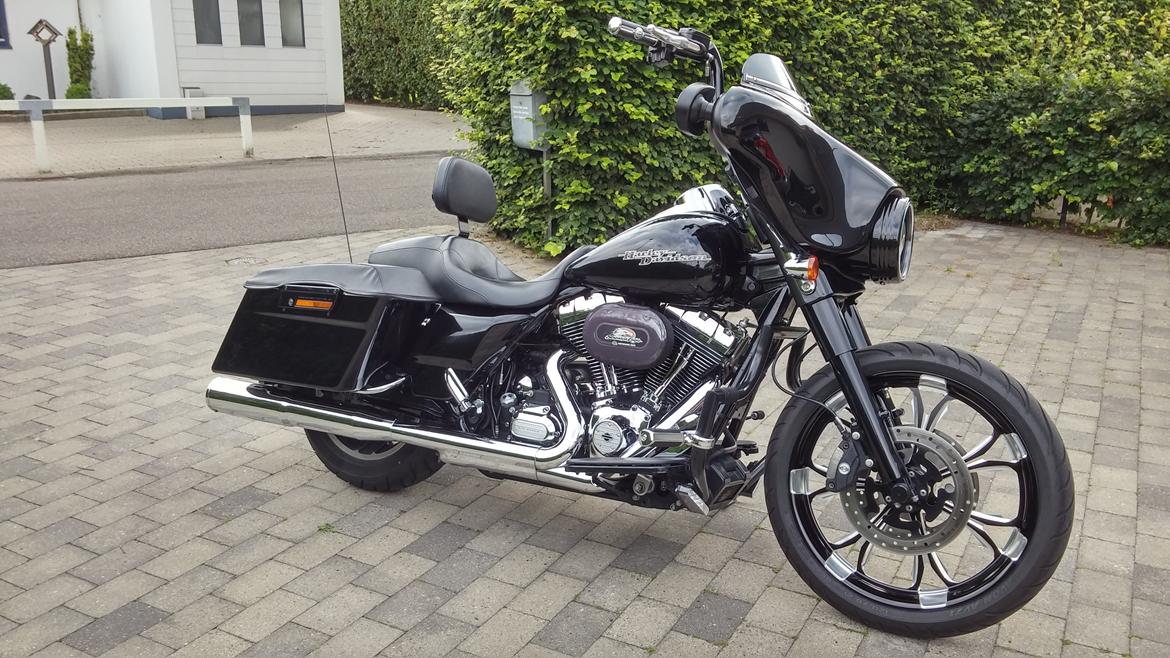 Harley Davidson FLHX Street Glide billede 21