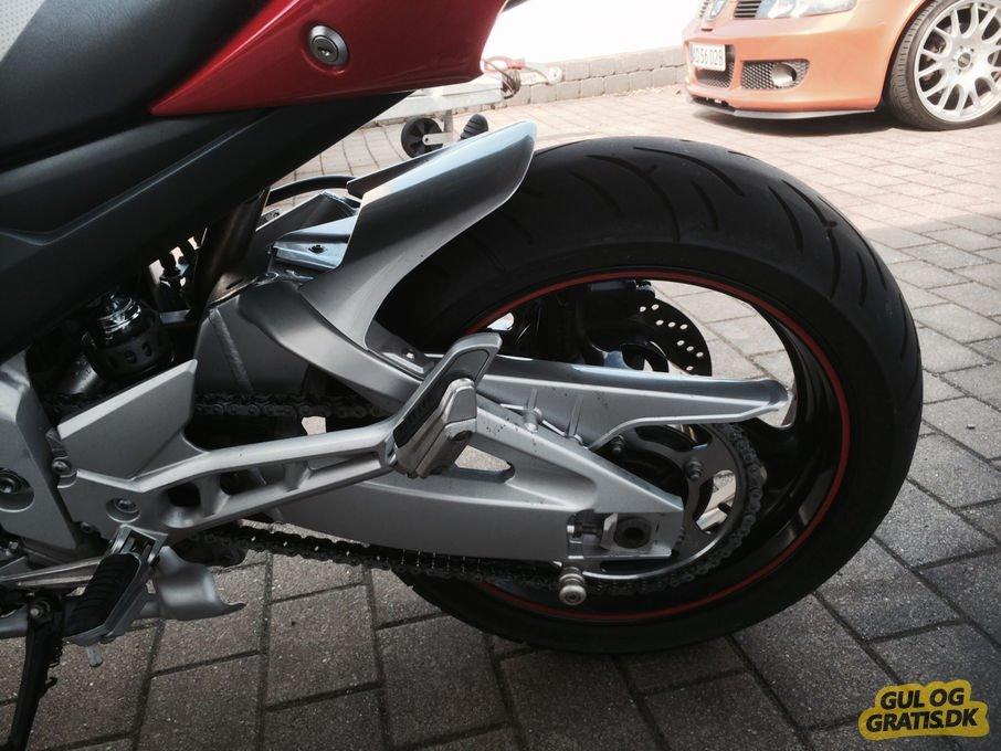 Suzuki GSR 600 billede 3