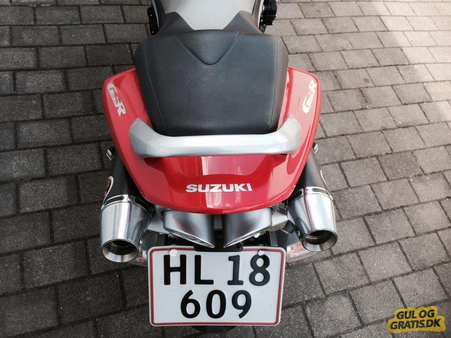 Suzuki GSR 600 billede 6