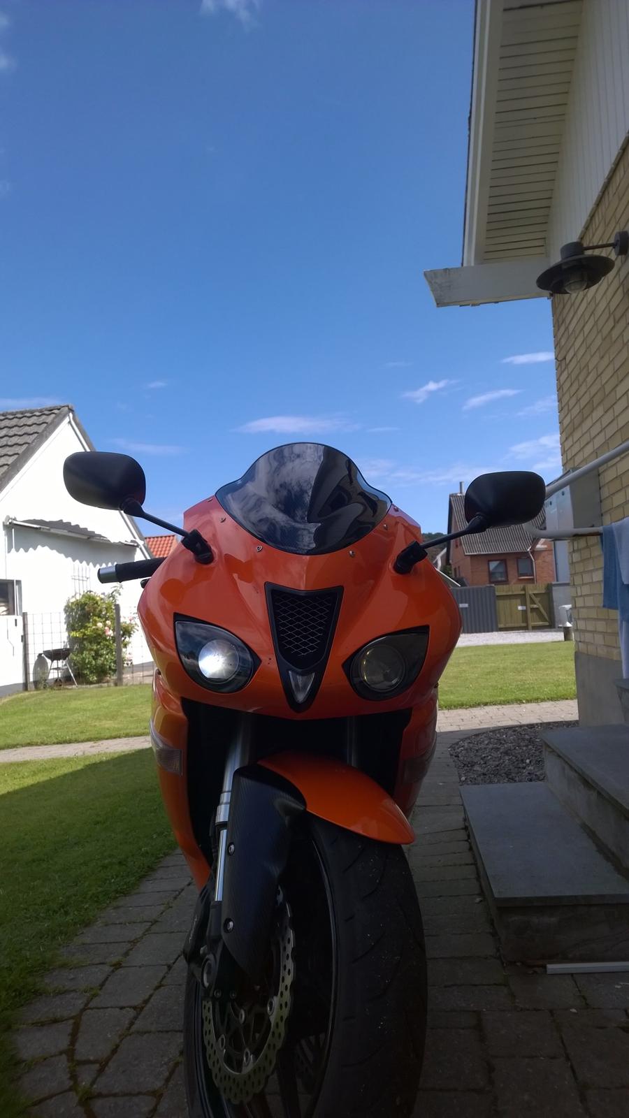Kawasaki ZX6R billede 10