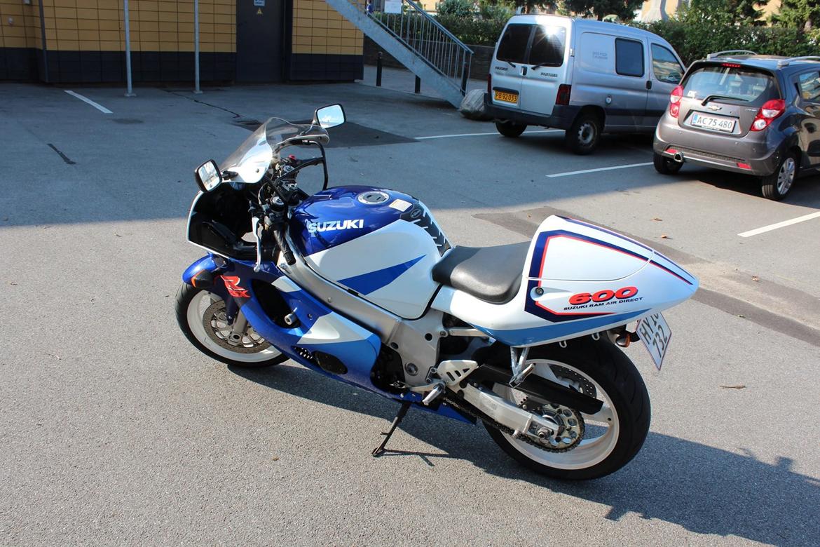 Suzuki GSXR SRAD 600 billede 5