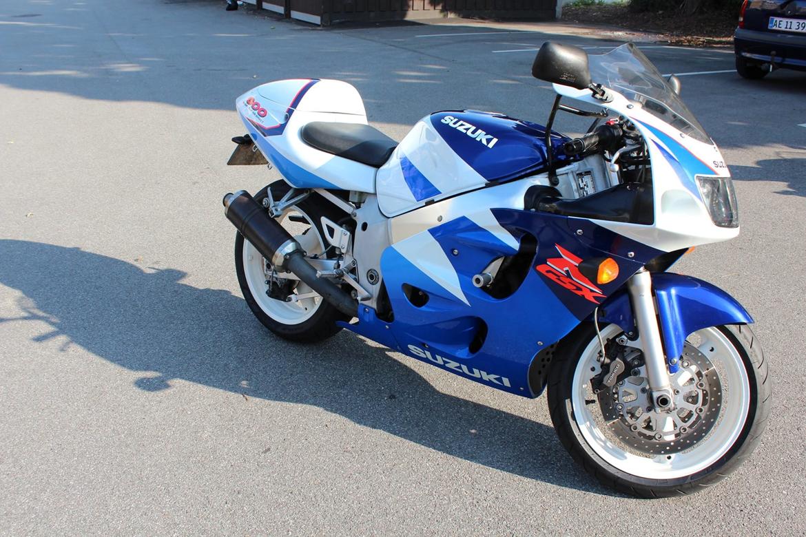 Suzuki GSXR SRAD 600 billede 6