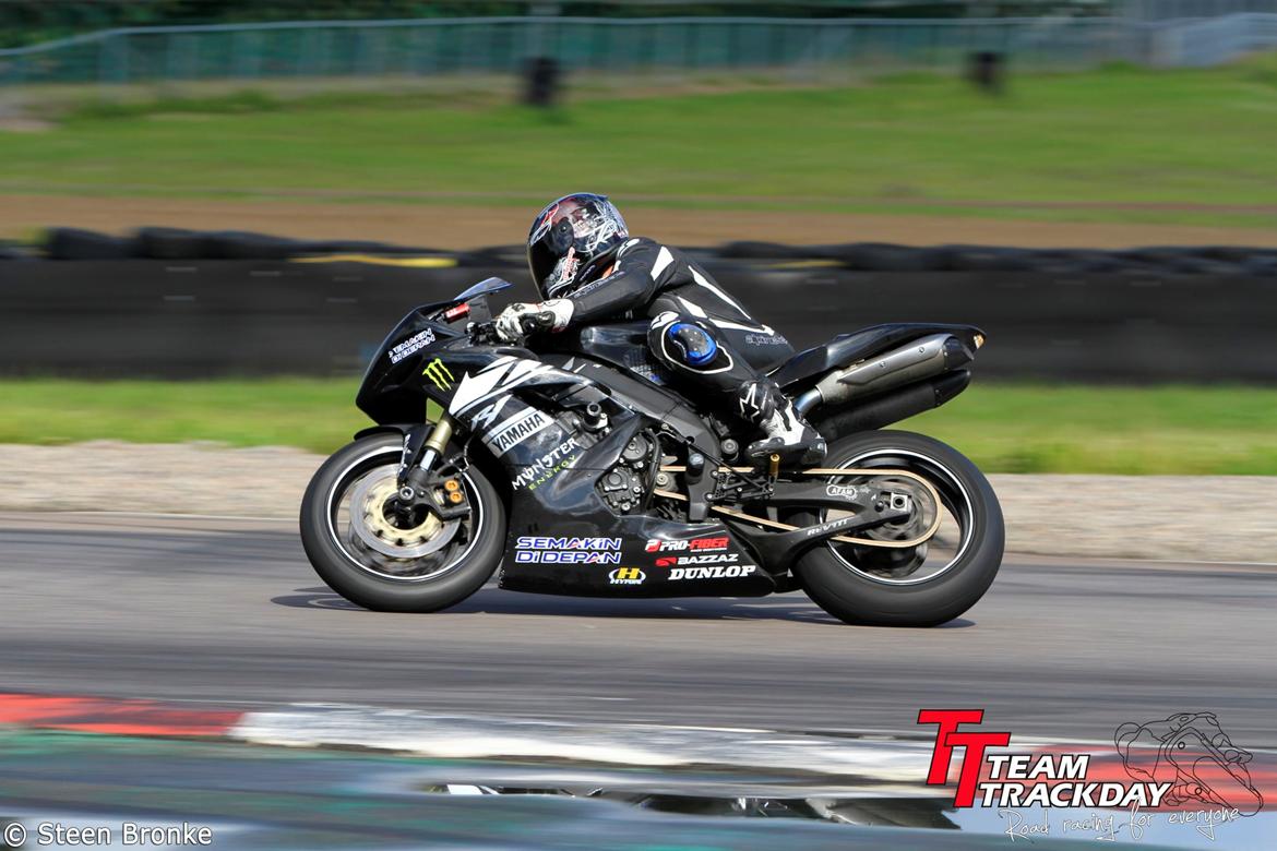 Yamaha YZF-R1 Baneged billede 5