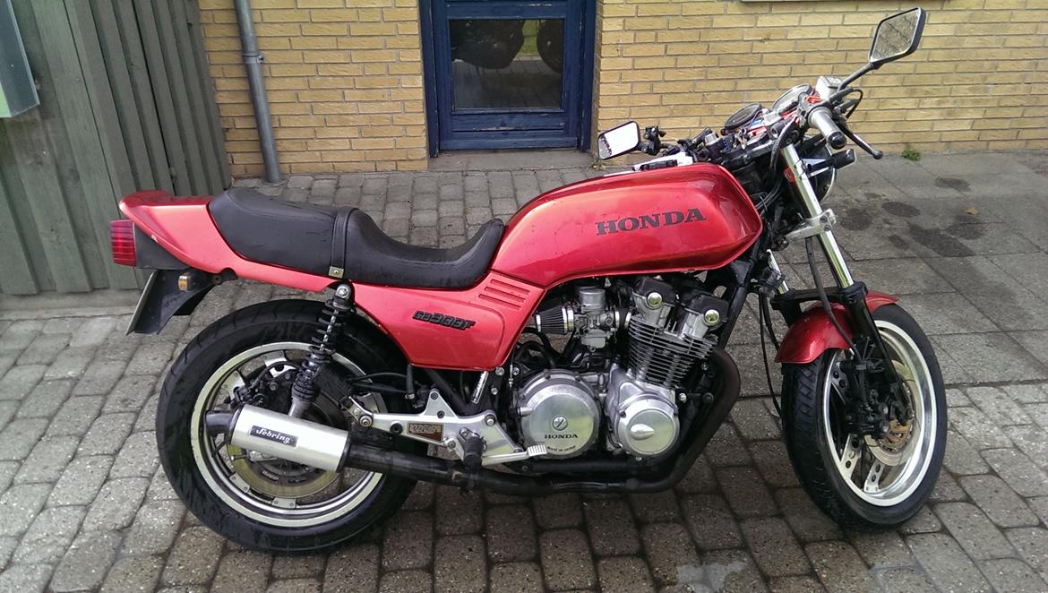 Honda CB900f billede 1