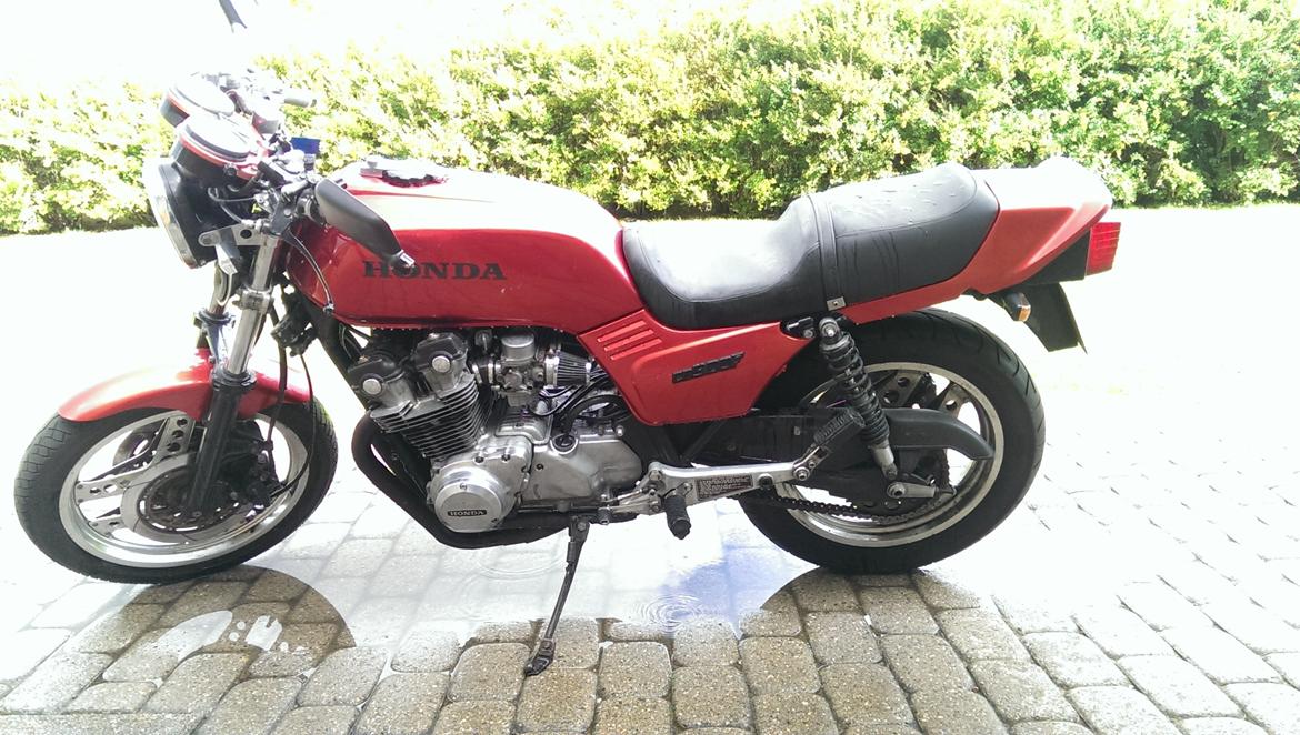 Honda CB900f billede 2