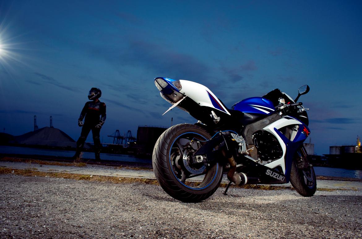 Suzuki GSX-R 750 K7 SOLGT billede 3