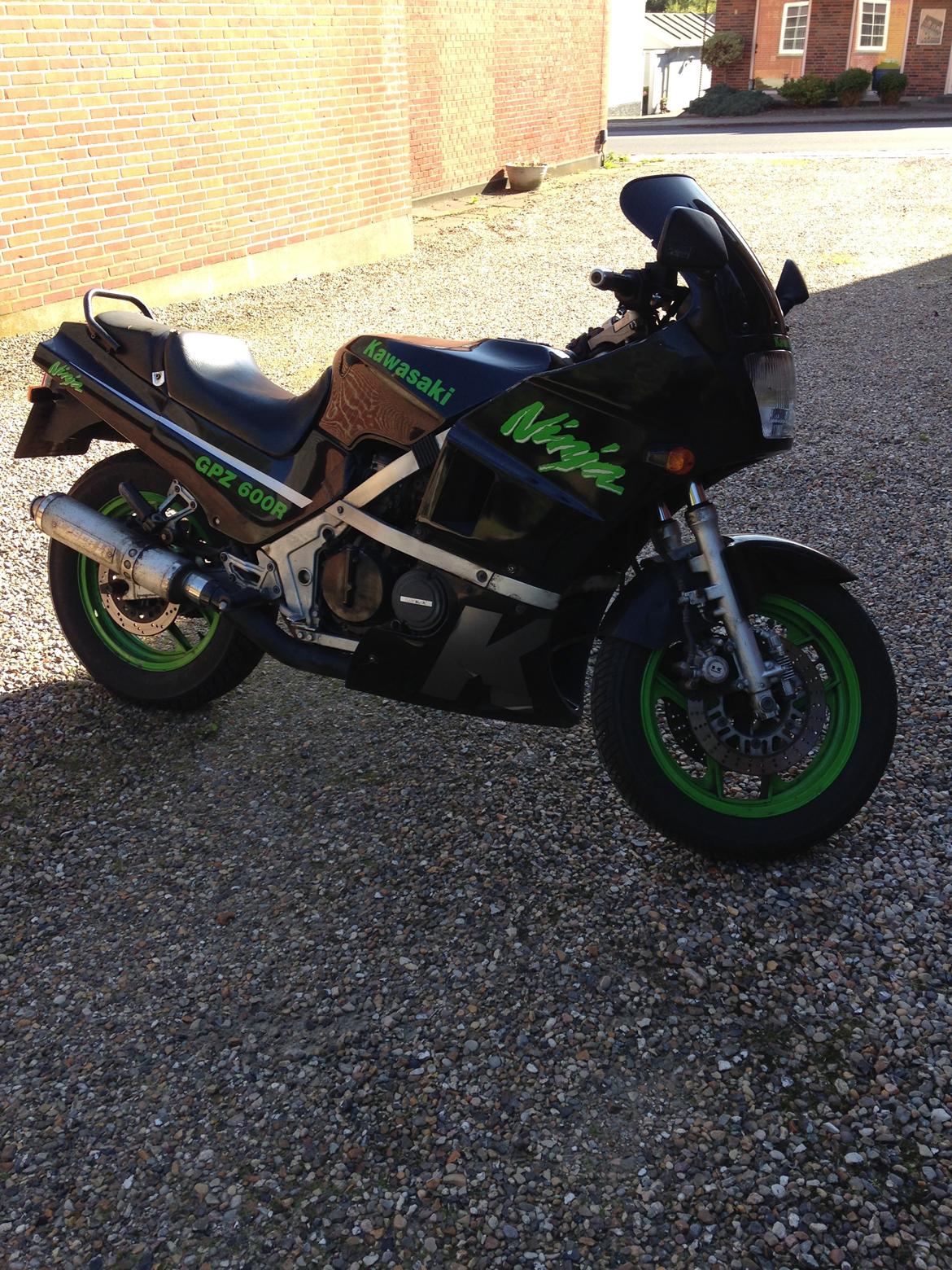 Kawasaki GPZ600R billede 1
