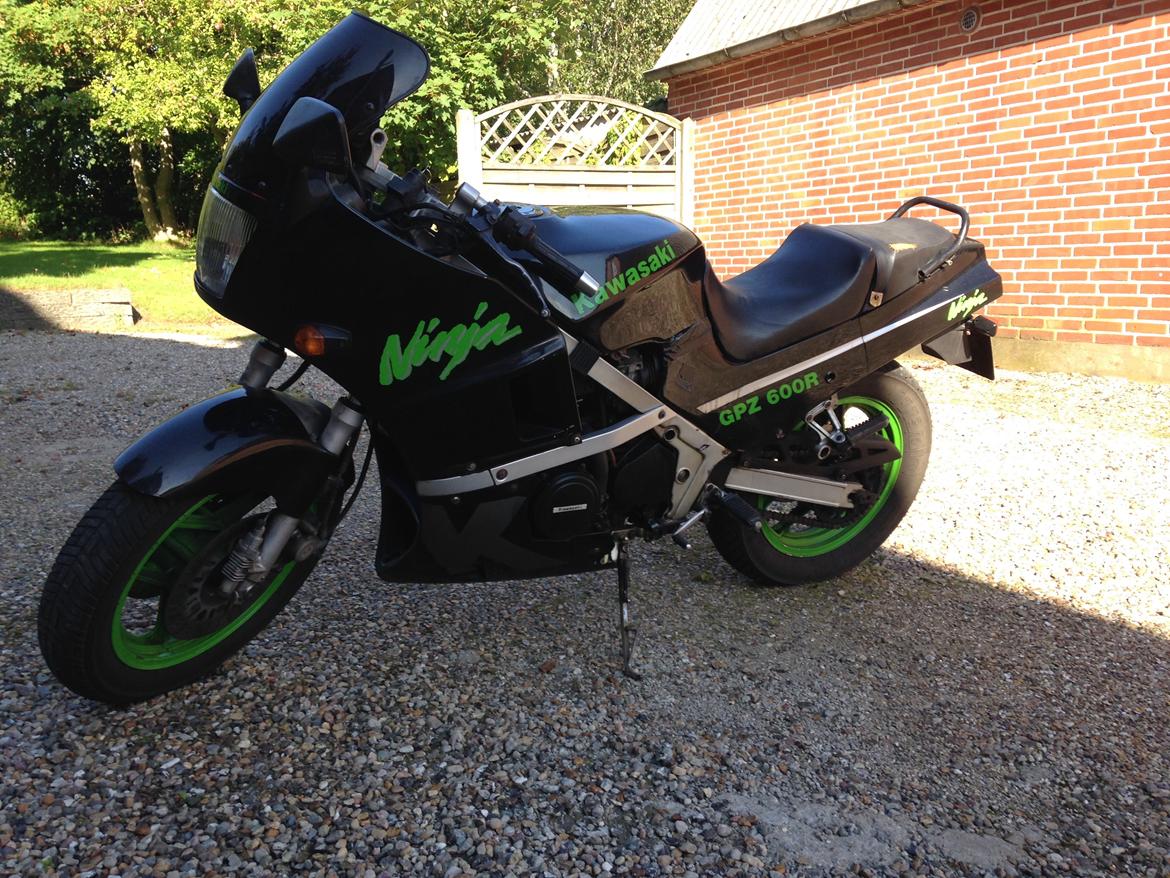 Kawasaki GPZ600R billede 5