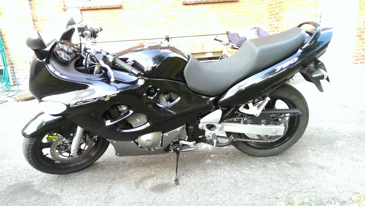 Suzuki GSX 750 F billede 2