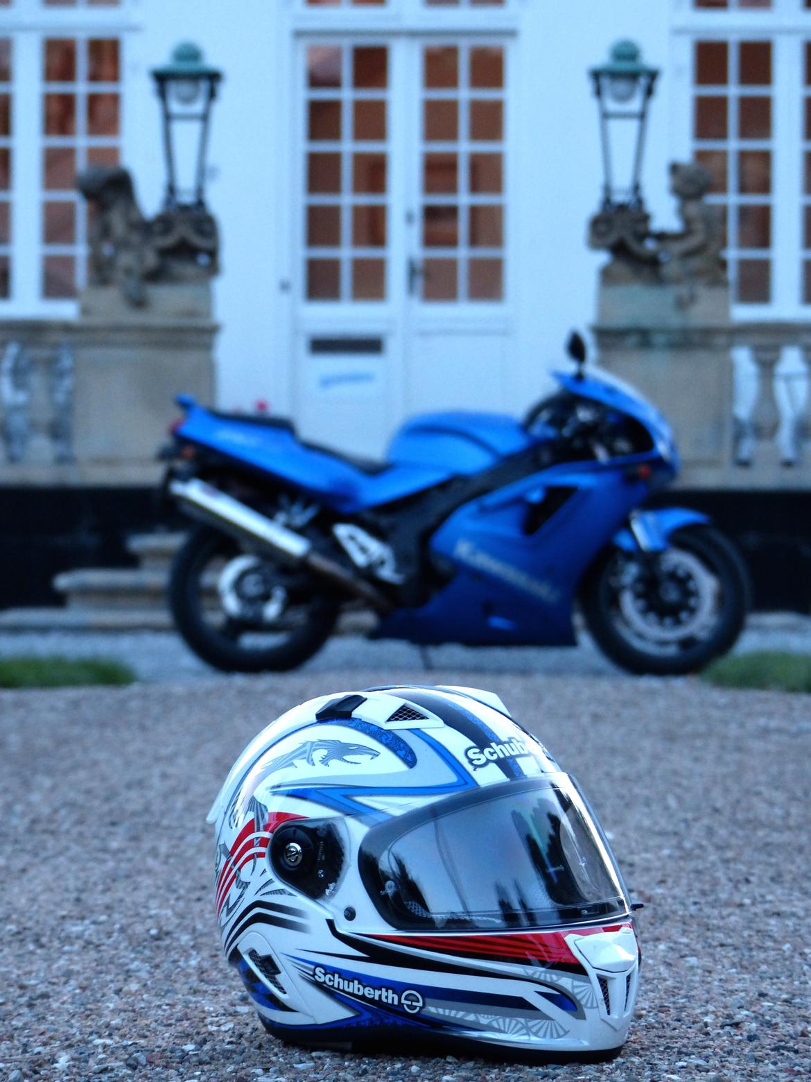 Kawasaki ZXR 750 J - Min nye hjelm (Schuberth SR1) billede 5