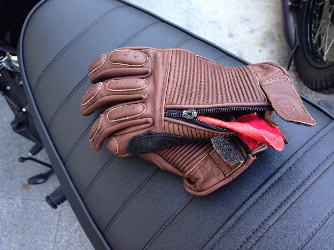 Triumph Bonneville T100 Black billede 11