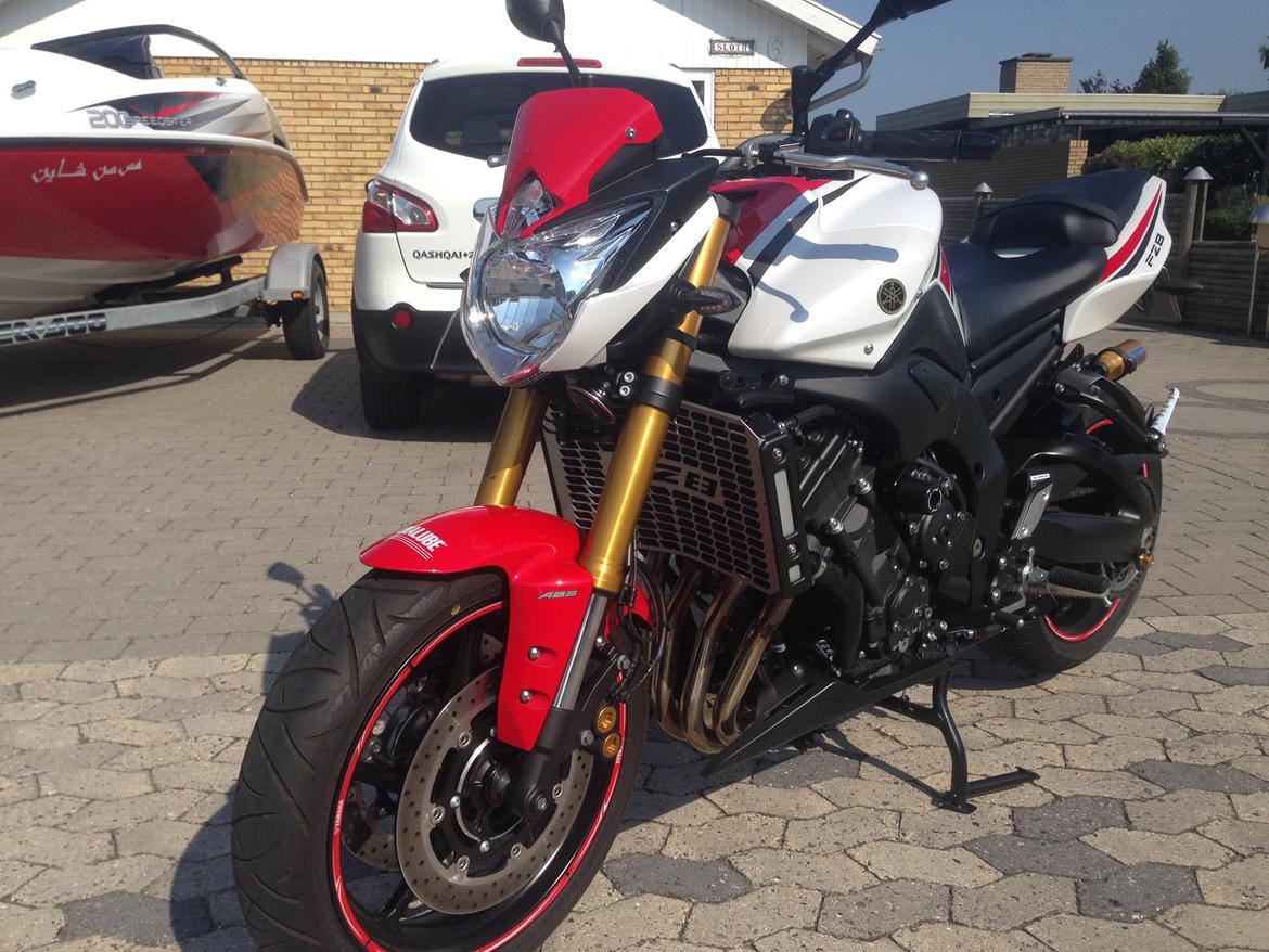 Yamaha FZ8 N ABS WGP 50th Anniversary billede 8