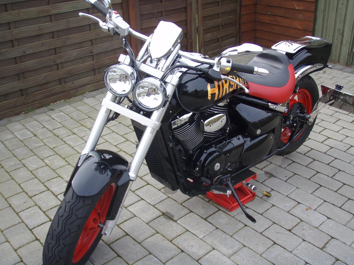 Suzuki M800 billede 1