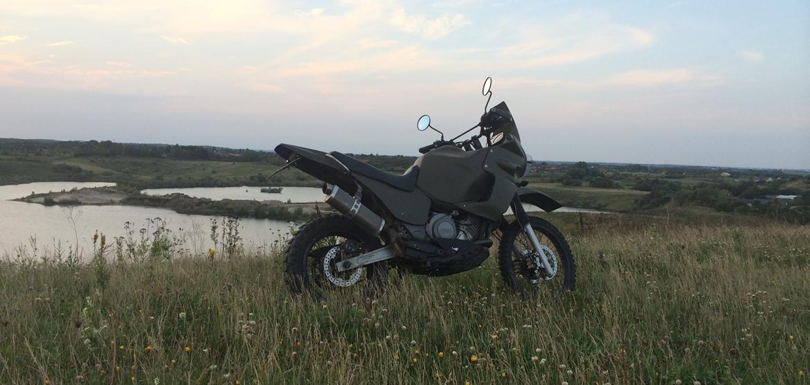 Yamaha XTZ 850 TRX billede 2