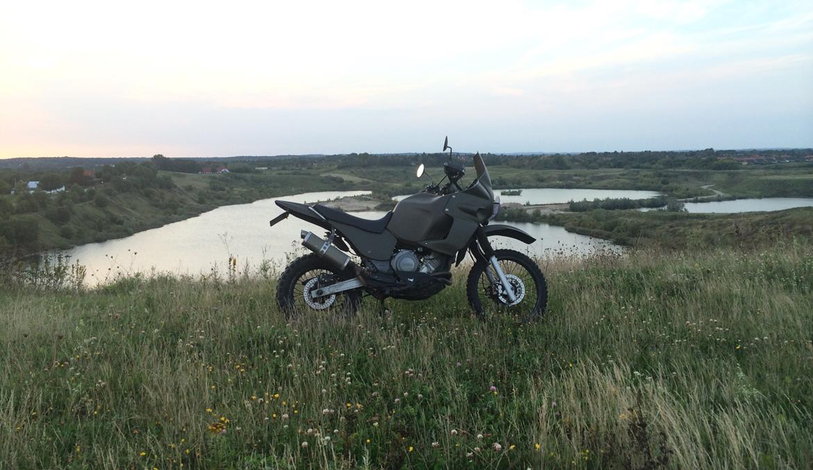 Yamaha XTZ 850 TRX billede 1