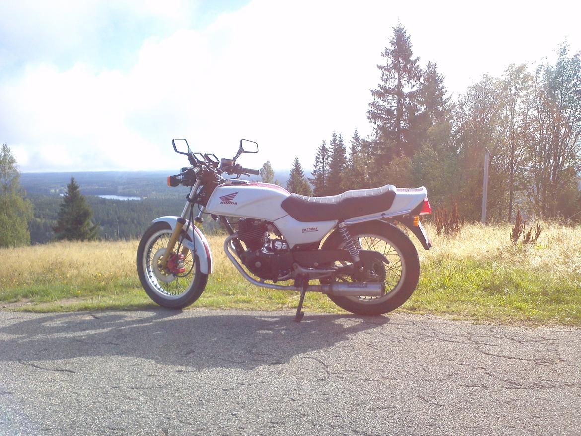 Honda CB250RS billede 1