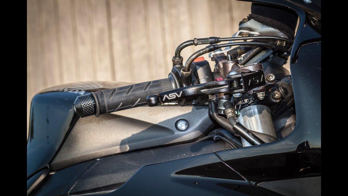 Honda CBR 1000 RR - Nye korte ASV greb... De så fede at køre med kontra de originale. Og så ser de også frækkere ud ;) billede 14