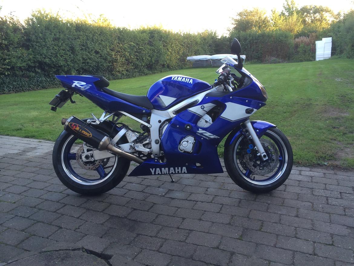 Yamaha R6 billede 4