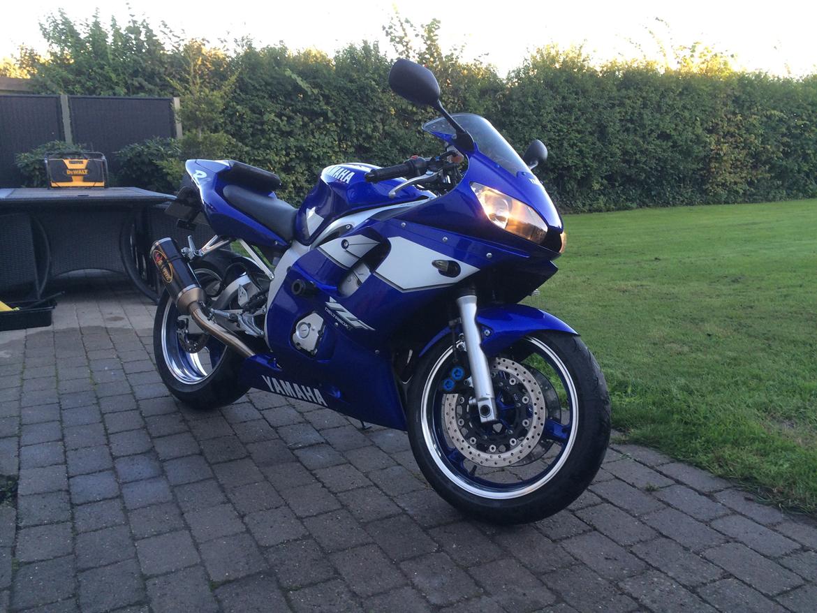 Yamaha R6 billede 5