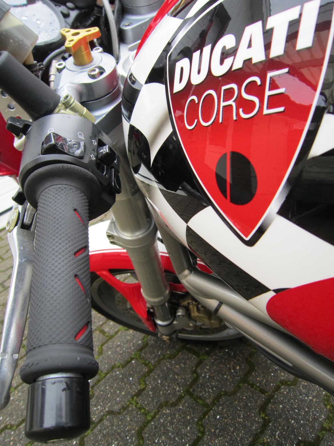 Ducati Monster M1000-S (SOLGT) billede 6