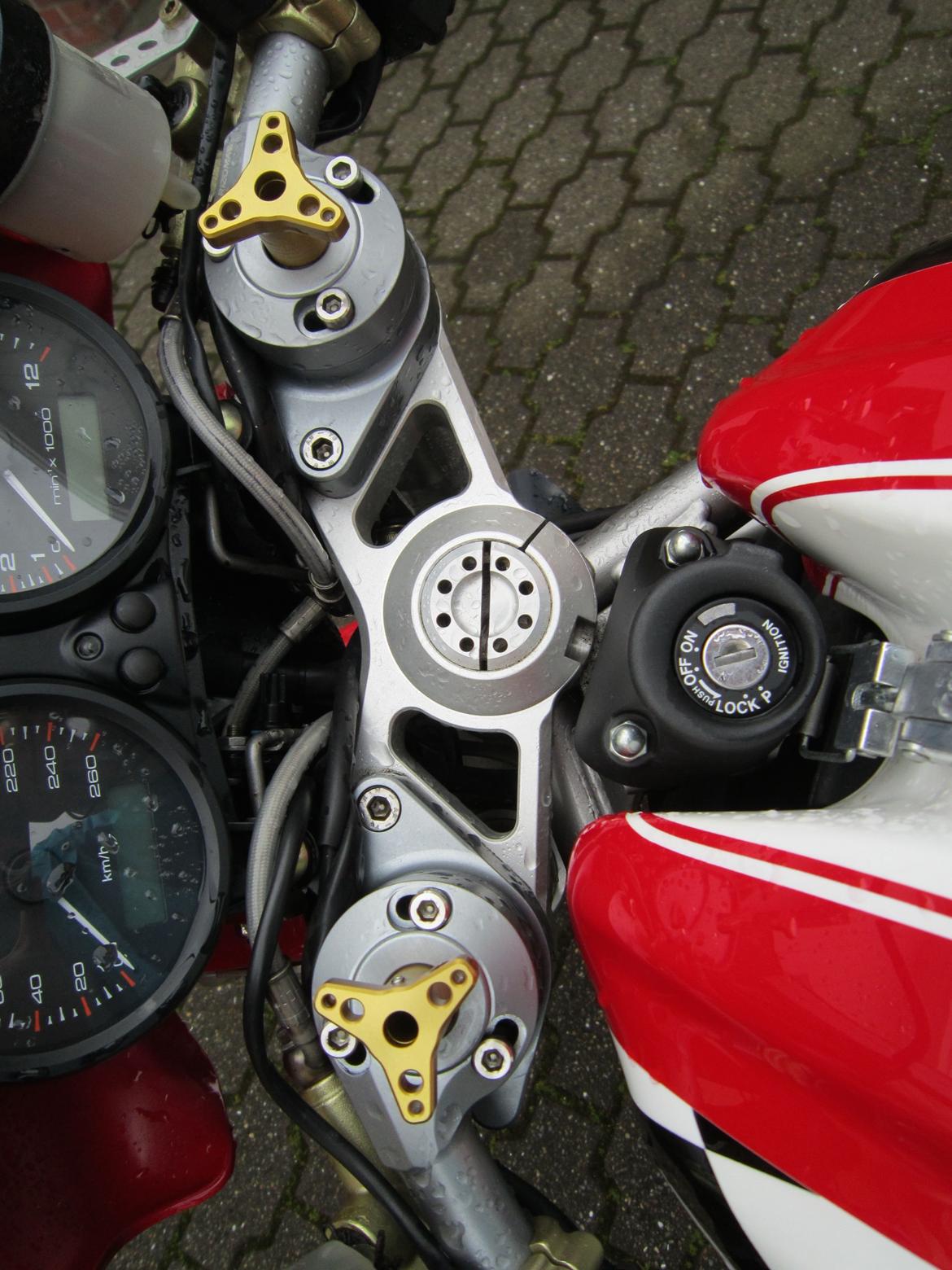 Ducati Monster M1000-S (SOLGT) billede 7