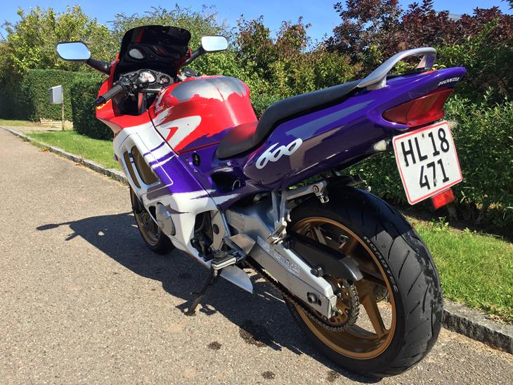 Honda CBR 600 F3 billede 0