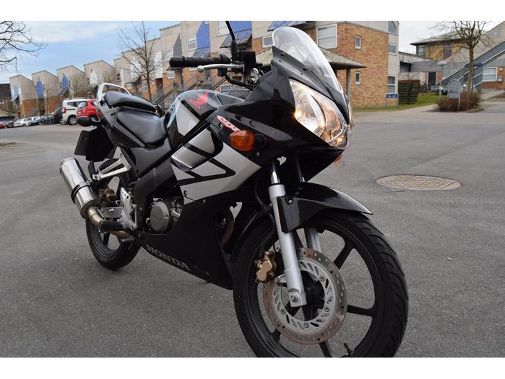 Honda Cbr 125 R billede 0