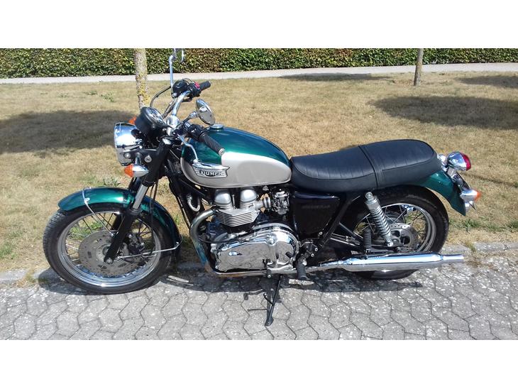 Triumph Bonneville T100 billede 0