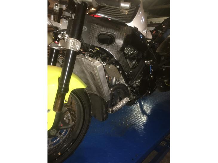 Gsxr 750 K7 sælges i dele billede 0