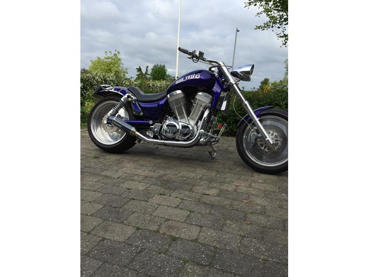 Suzuki Vs 1400 billede 0