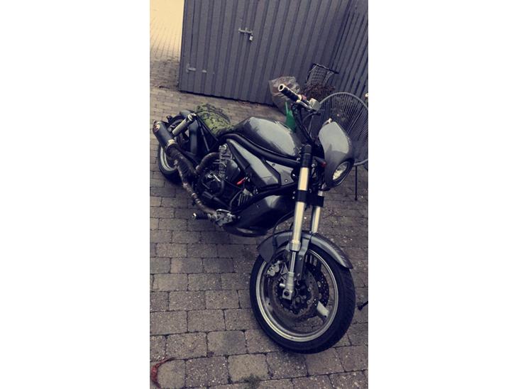 Hyosung GV650 billede 0