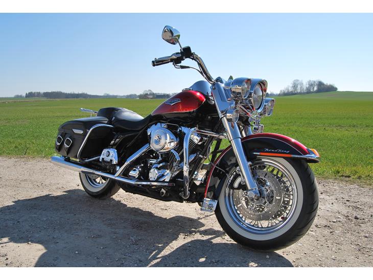 Harley Davidson FLHRCI Road King Classic billede 0