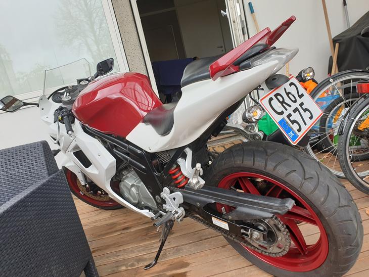 Hyosung GT650R Special billede 0