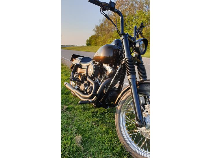 Harley Davidson Dyna Street bob billede 0