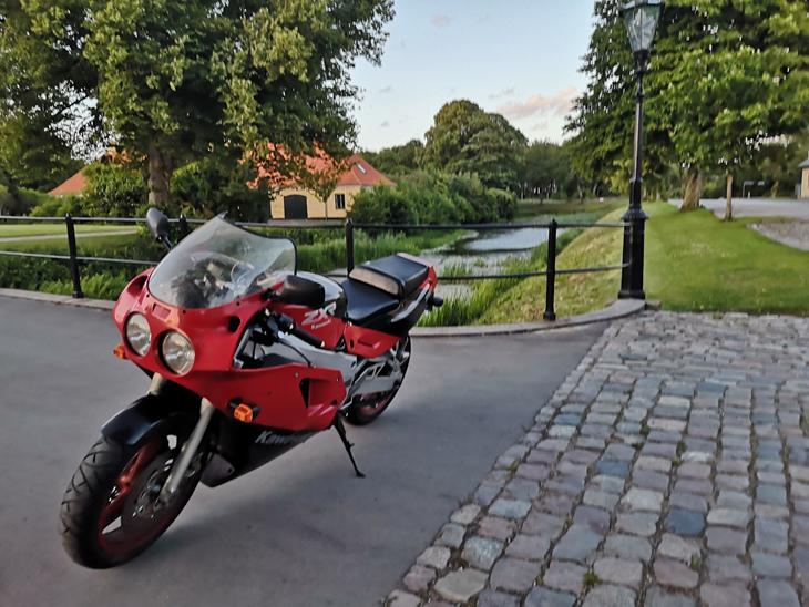 Kawasaki ZXR 750 H1 billede 0