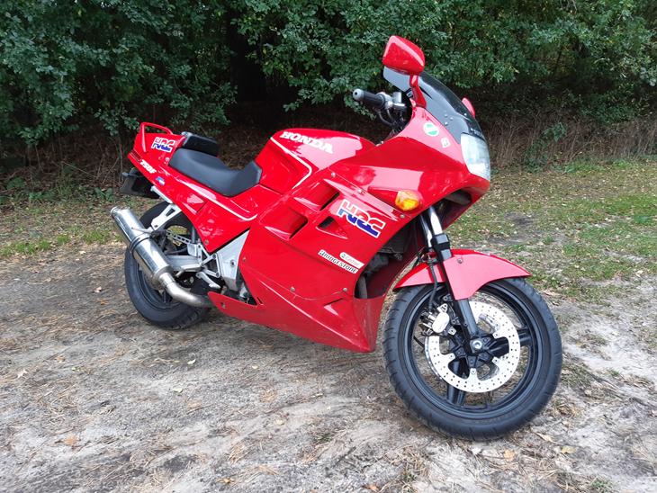 Honda VFR 750 F RC24-2 *nysynet* billede 0