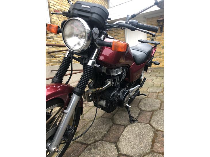 Honda CB400N NY MOTOR billede 0